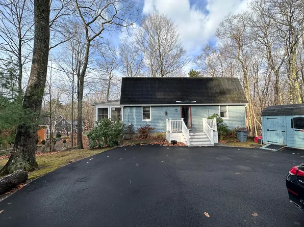 152 Pine Hill Road, York, ME 03902