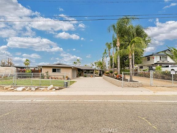 3rd image of 251 7th St