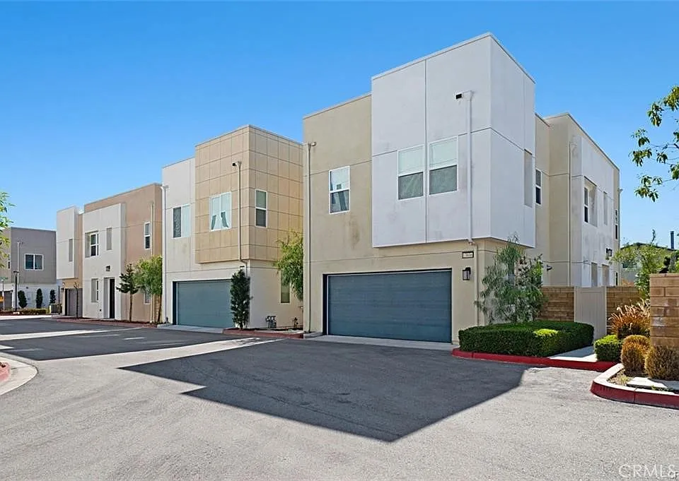 13806 Cameron Ct