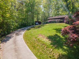 285 Heathers Cove Rd, Franklin, NC 28734