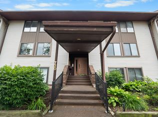 730 Cliffs Dr APT 304-A, Ypsilanti, MI 48198
