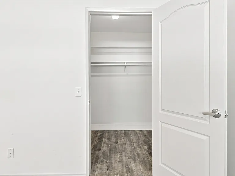 4247 Matilija Ave #102 — Photo 34
