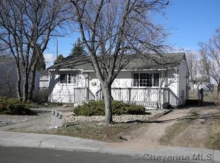 332 Hynds Ave, Cheyenne, WY 82007