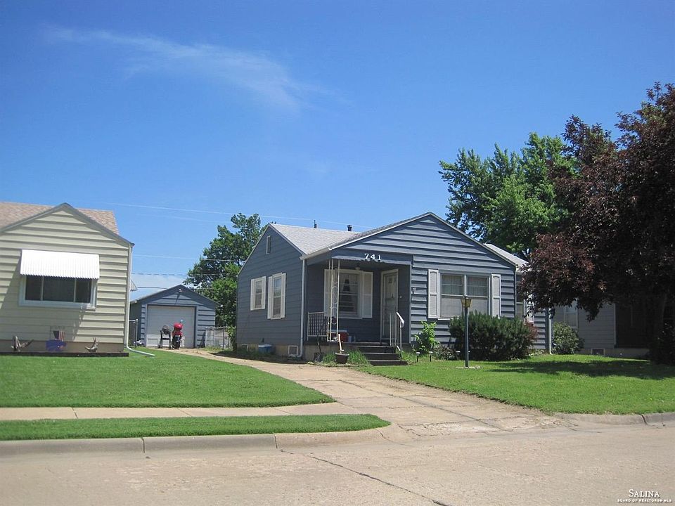 1st image of 741 Wood Ave