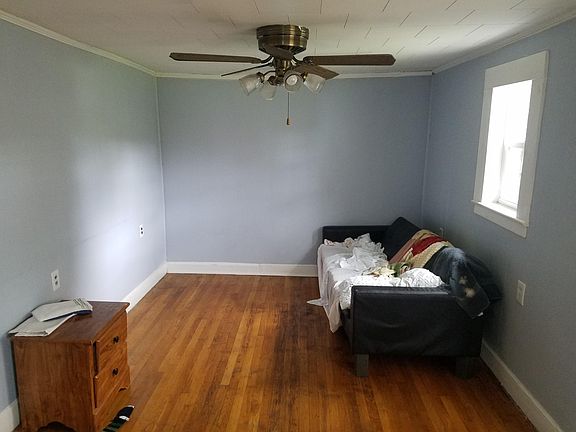 5th image of 203 NW Kensi Dr #101