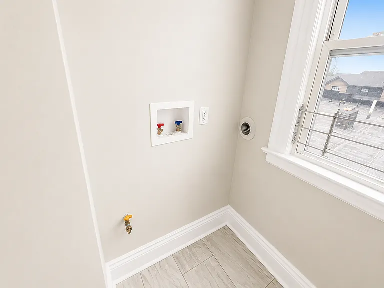 61 Stuyvesant Ave #3 — Photo 16