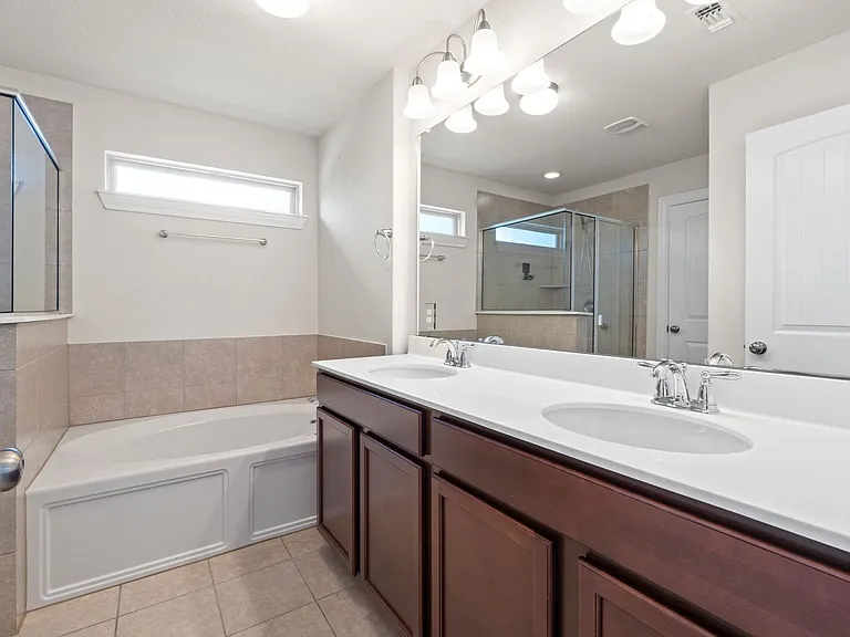 14011 Hedera Dr — Photo 14