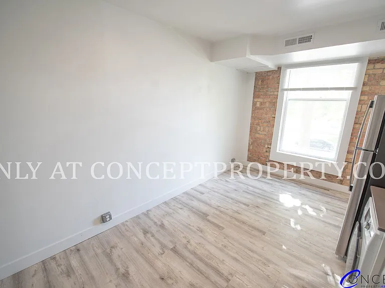 First Avenue Flats — Photo 115