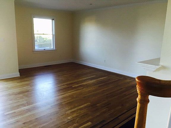 4th image of 150 Lakeview Ave