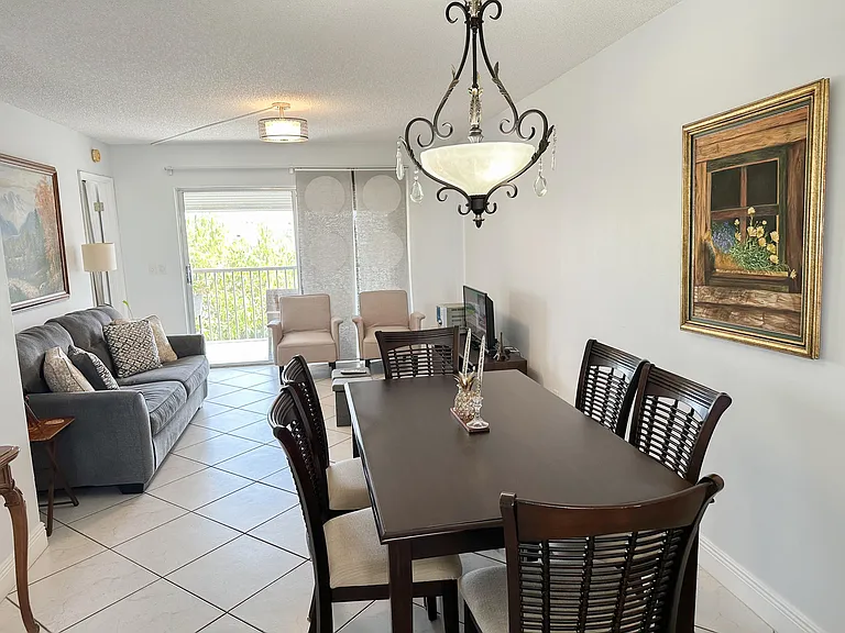 2222 N Cypress Bend Dr #403 — Photo 10