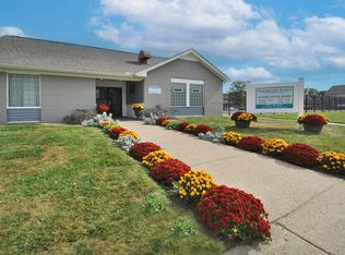 Farmbrooke Manor, Clinton Township, MI 48035