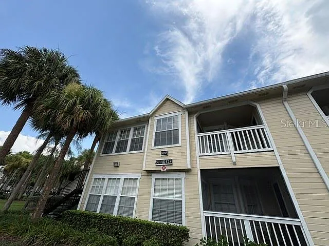 2 bed, 2.0 bath, 836 sqft, $1,620 — Photo 1