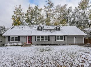 9520 Windsor St, Overland Park, KS 66206