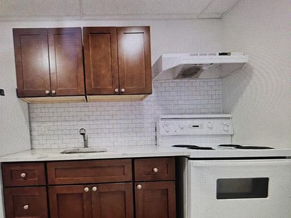 5th image of 433 Elmstead Rd