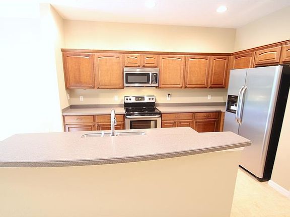 5th image of 531 Lake Eagle Ln