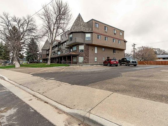 5th image of 203-5015 51st St #203