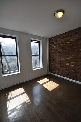 Rented by REAL New York | media 32