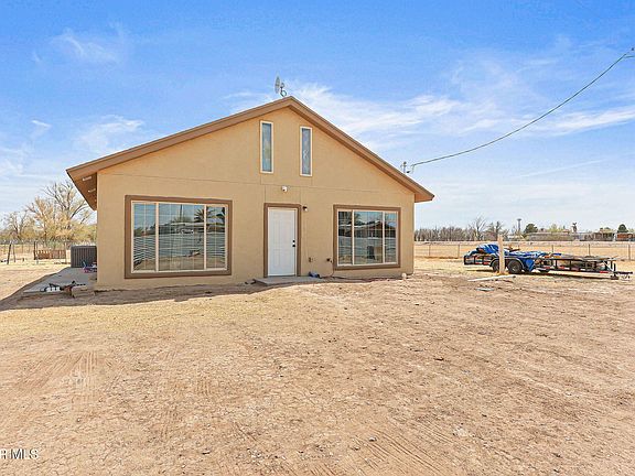 4th image of 702 Thompson Rd