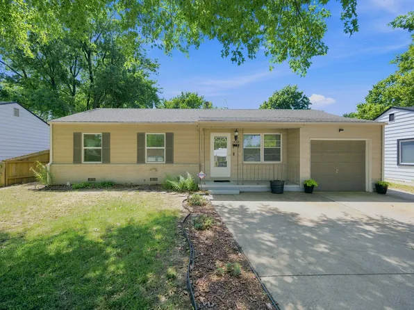 1039 N Kokomo Ave, Derby, KS 67037
