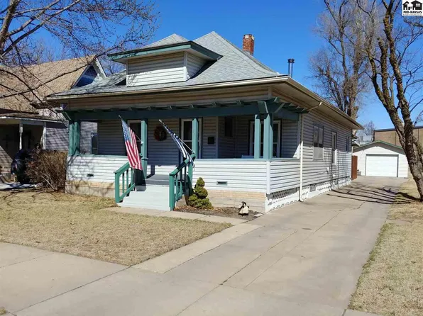 420 E 11th Ave, Hutchinson, KS 67501