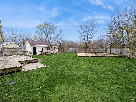 3rd image of 2802 SW Glenbrooke Ct