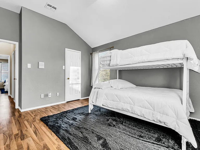 4709 Sleepy Ridge Cir — Photo 23
