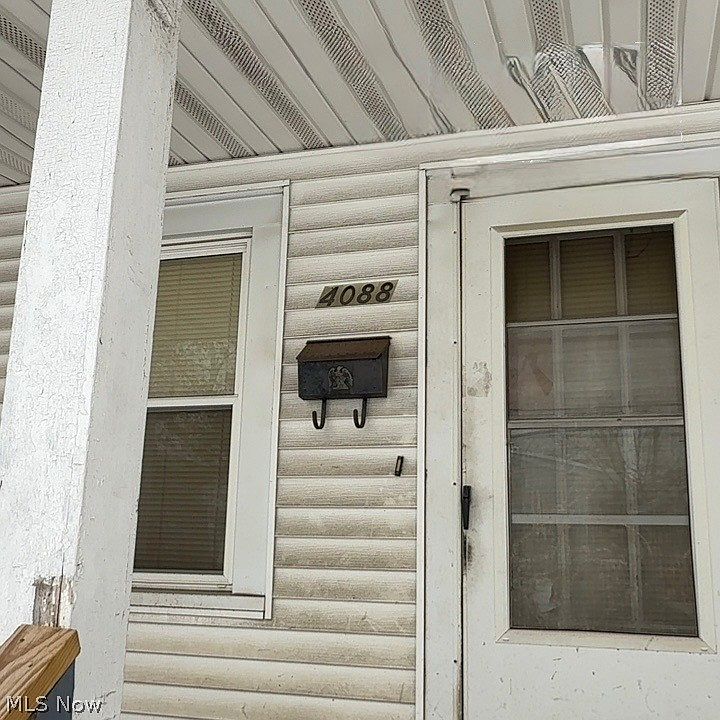 2nd image of 4088-4090 East Dr #80