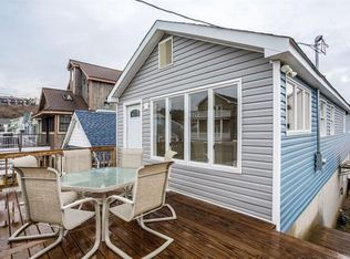 28 Ocean Ave, Highlands, NJ 07732