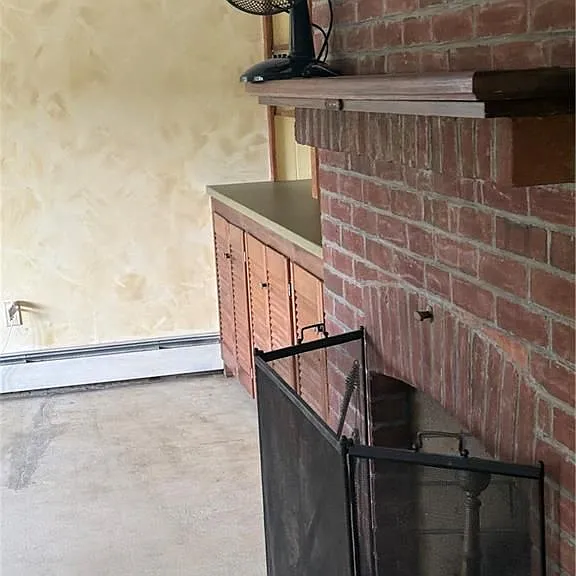 28 Lakeside Dr — Photo 3