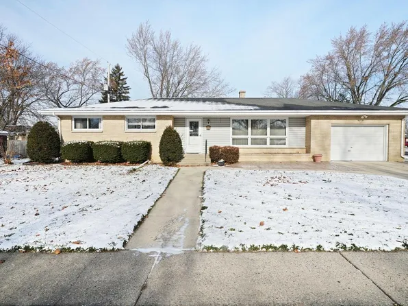 700 13th AVENUE, Union Grove, WI 53182