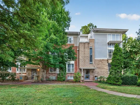 3809 Picasso Ct, Charlotte, NC 28205