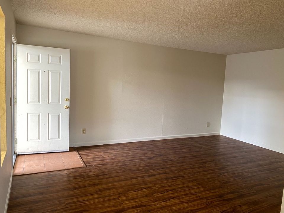 Orangeburg Ave Duplex 3007 E Orangeburg Ave Modesto CA Zillow
