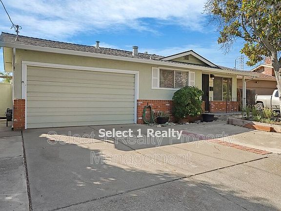 3rd image of 3117 Lindley Ct