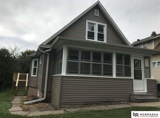 3332 Hoctor Blvd, Omaha, NE 68108