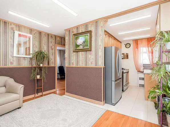 2675 E 7th St APT 4B, Brooklyn, NY 11235
