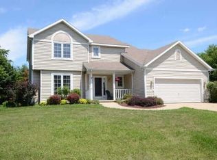 1625 W Main St, Sun Prairie, WI 53590