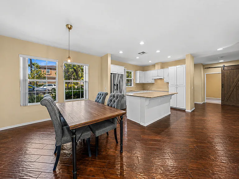 1732 Wolf Canyon Loop — Photo 9