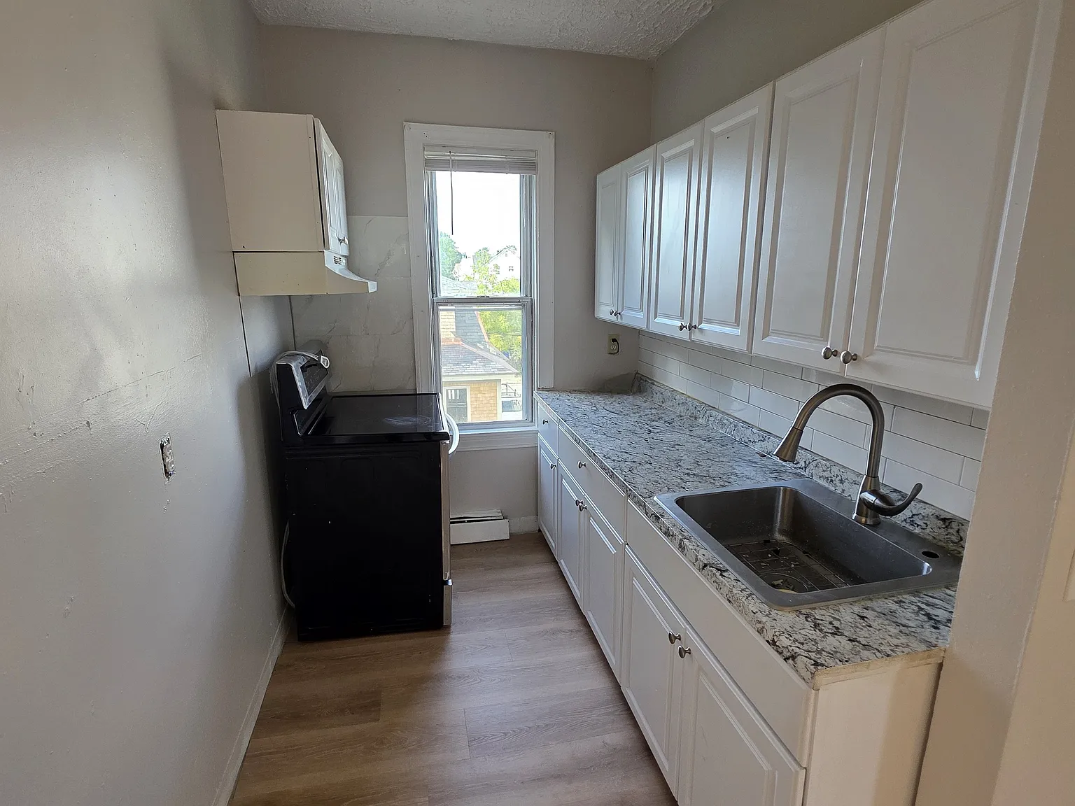 189 Colfax St — Photo 2