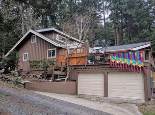 91 Grove St, Eastsound, WA 98245