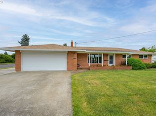 553 NW 18th Pl, McMinnville, OR 97128