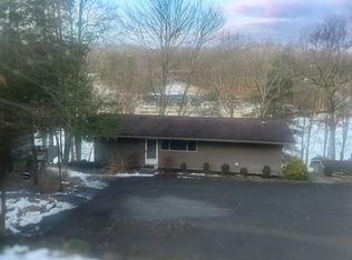 341 Irle Ln, Ghent, WV 25843