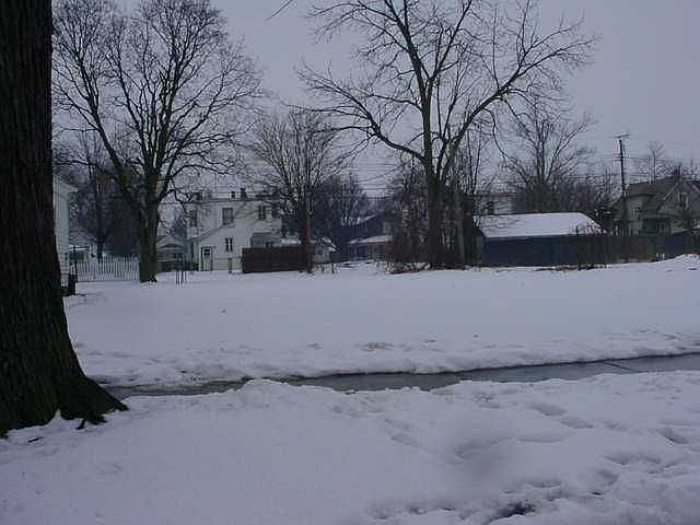 1st image of 727 Prouty Ave