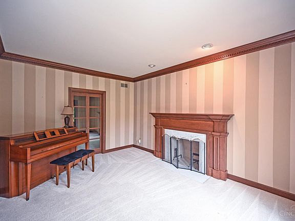 4th image of 9296 Witherbone Ct