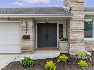 8837 Parkway Dr, Highland, IN 46322