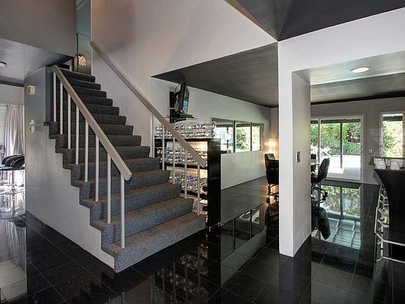 2nd image of 5362 Terrace Oak Cir