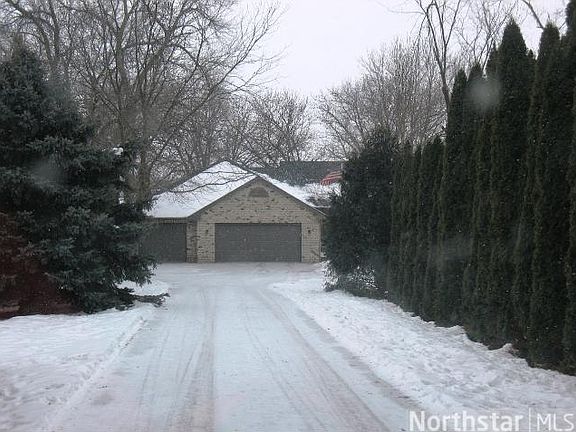 2nd image of 816 Barton Ave NW