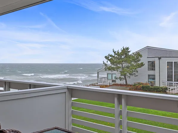 94 Shore Drive W #2210, Mashpee, MA 02649