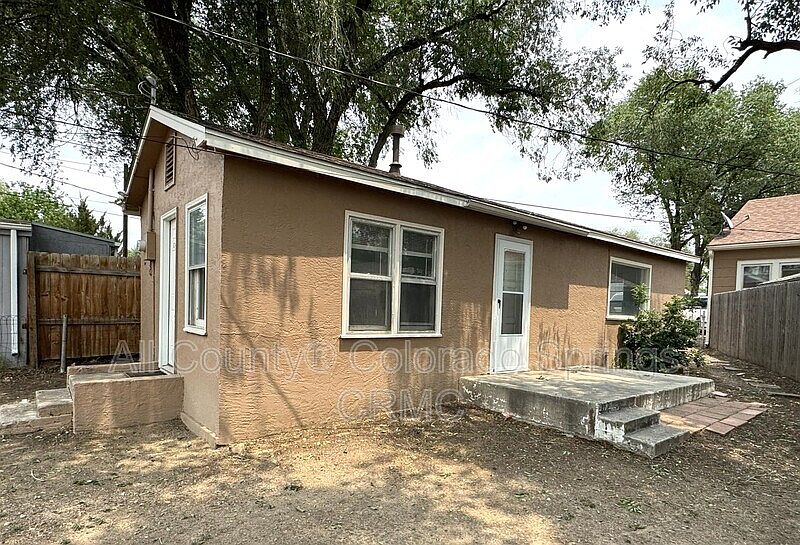 1st image of 624 1/2 Yuma St