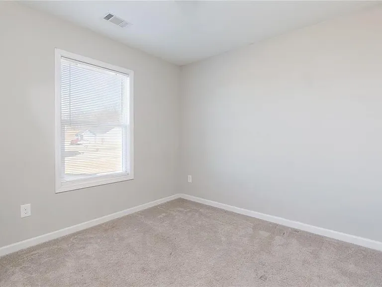 82 Gray Field Ct — Photo 24