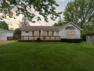 14446 North Rd, Fenton, MI, 48430